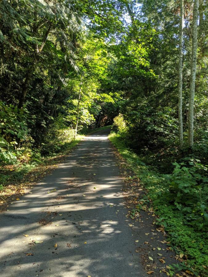 דירות North Saanich Oceanspray Hideaway מראה חיצוני תמונה
